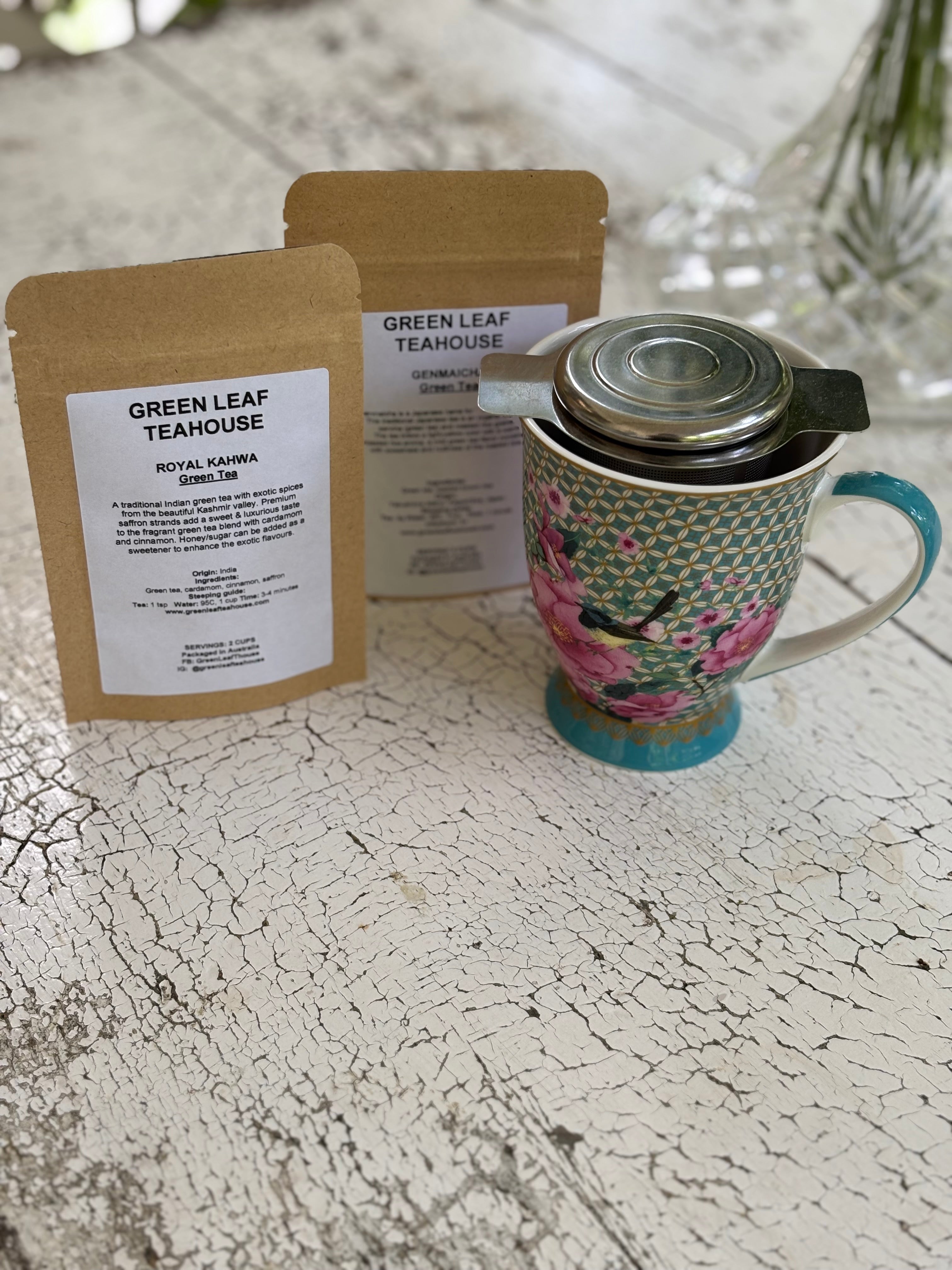 FLORAL TEACUP SET