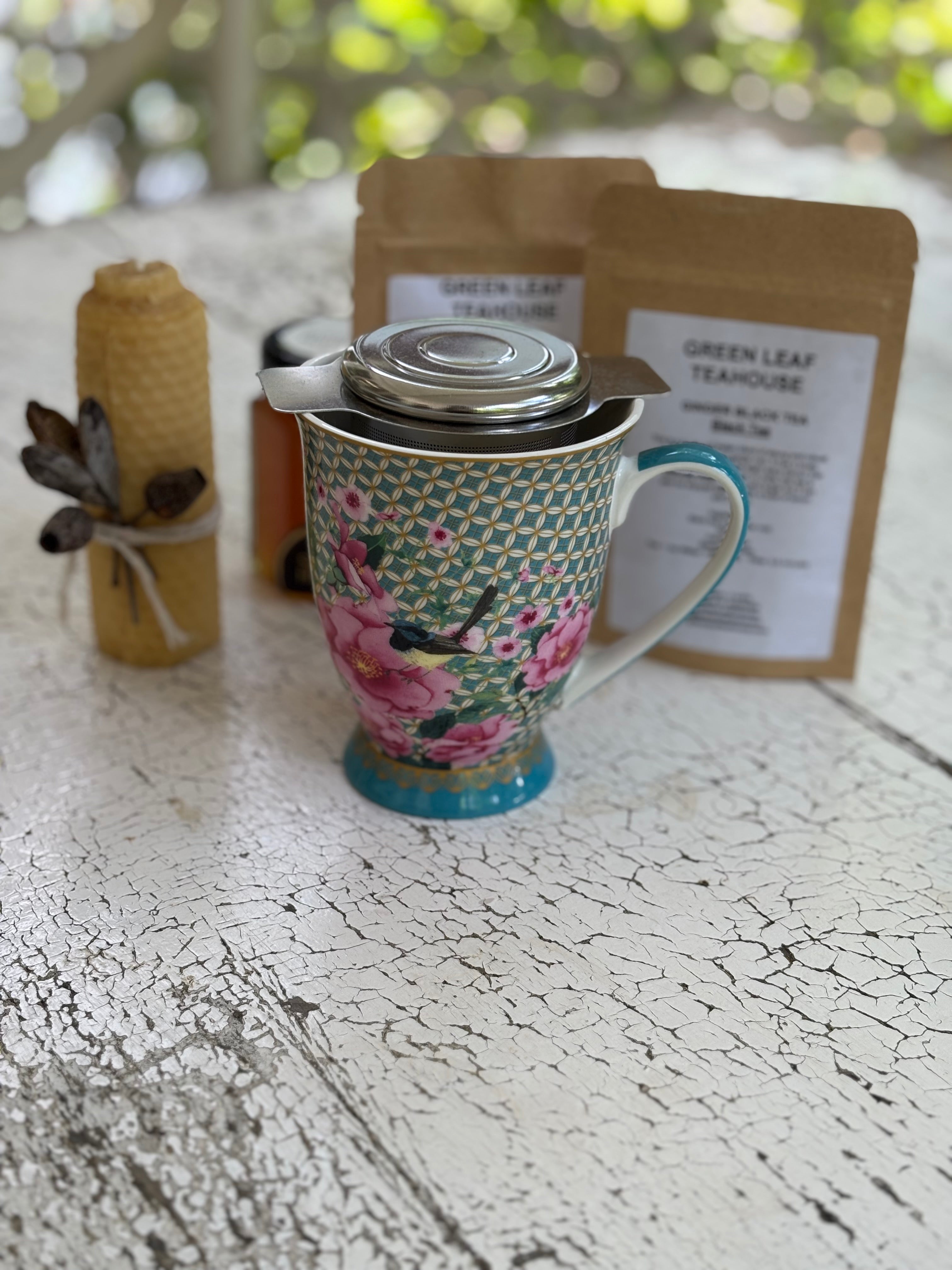 FLORAL TEACUP SET WITH HONEY AND BEES WAX CANDLE